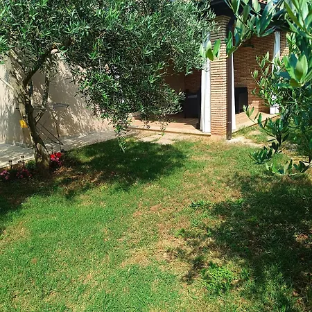 Matteo Kuca Za Odmor Pula