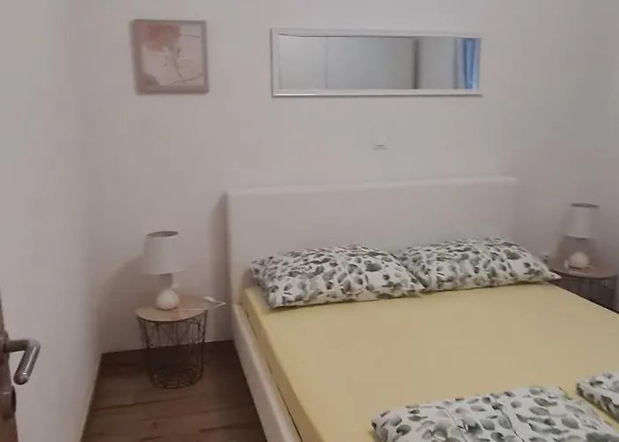 Matteo Kuca Za Odmor