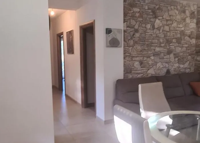 Βίλα Matteo Kuca Za Odmor *