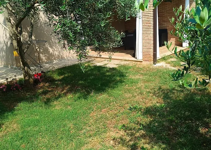 Matteo Kuca Za Odmor Πούλα